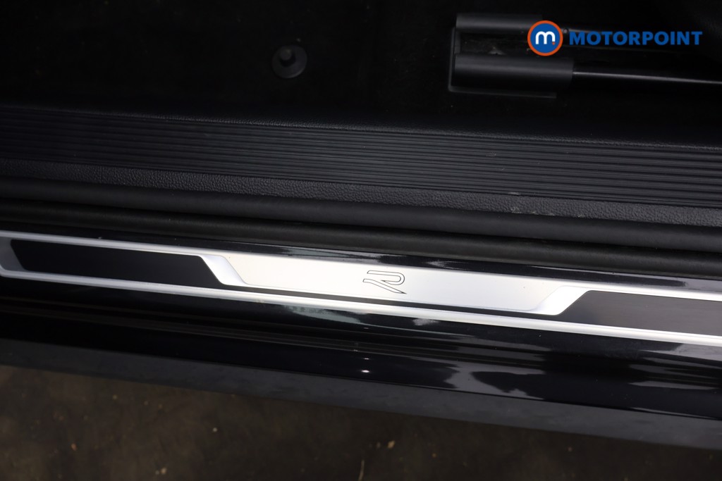 Volkswagen T-Roc R-Line Automatic Diesel SUV - Stock Number (1587916) - 34th supplementary image