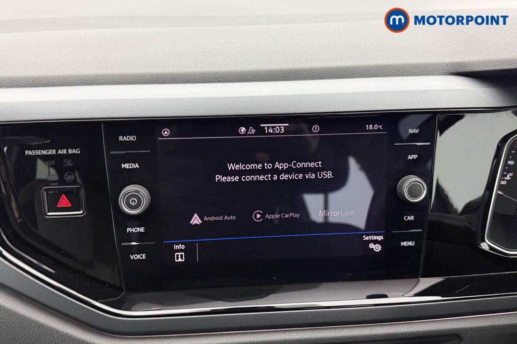 Volkswagen Polo R-Line Manual Petrol Hatchback - Stock Number (1588916) - 2nd supplementary image