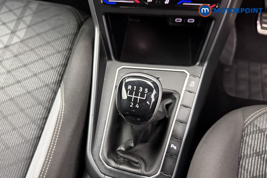 Volkswagen Polo R-Line Manual Petrol Hatchback - Stock Number (1588916) - 13th supplementary image