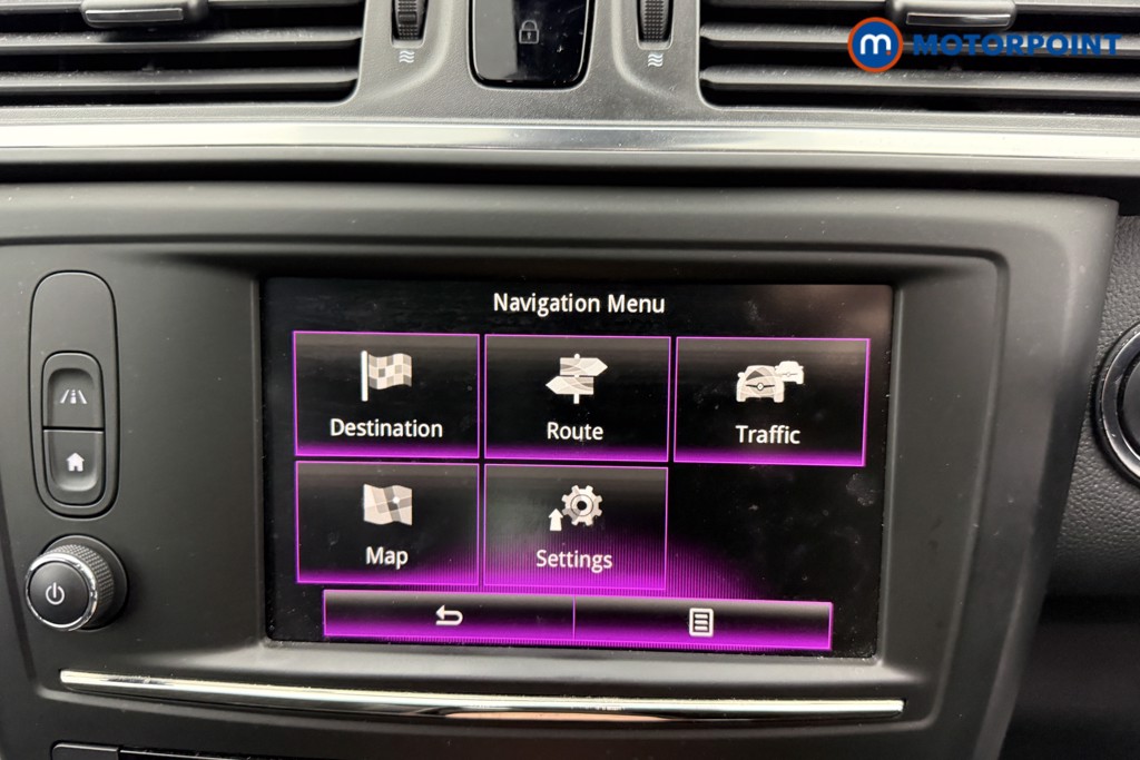 Renault Kadjar Signature Nav Manual Petrol SUV - Stock Number (1590804) - 8th supplementary image