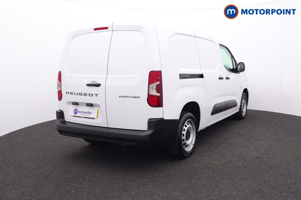 Peugeot Partner Professional Manual Diesel Panel Van - Stock Number (1591097) - Drivers side rear corner