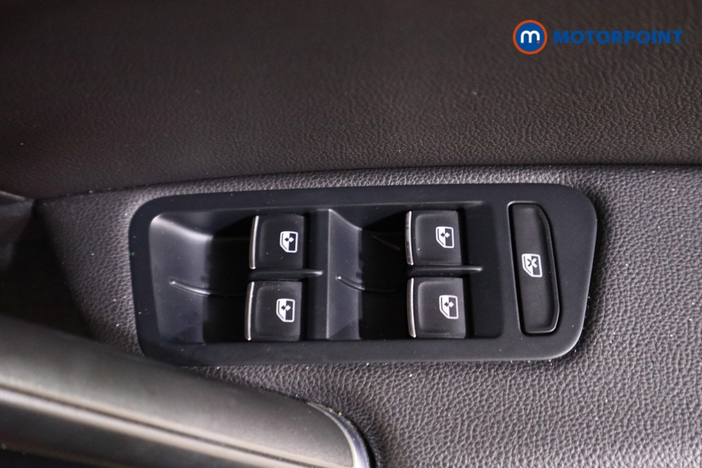 Volkswagen Golf R Automatic Petrol Hatchback - Stock Number (1592585) - 9th supplementary image