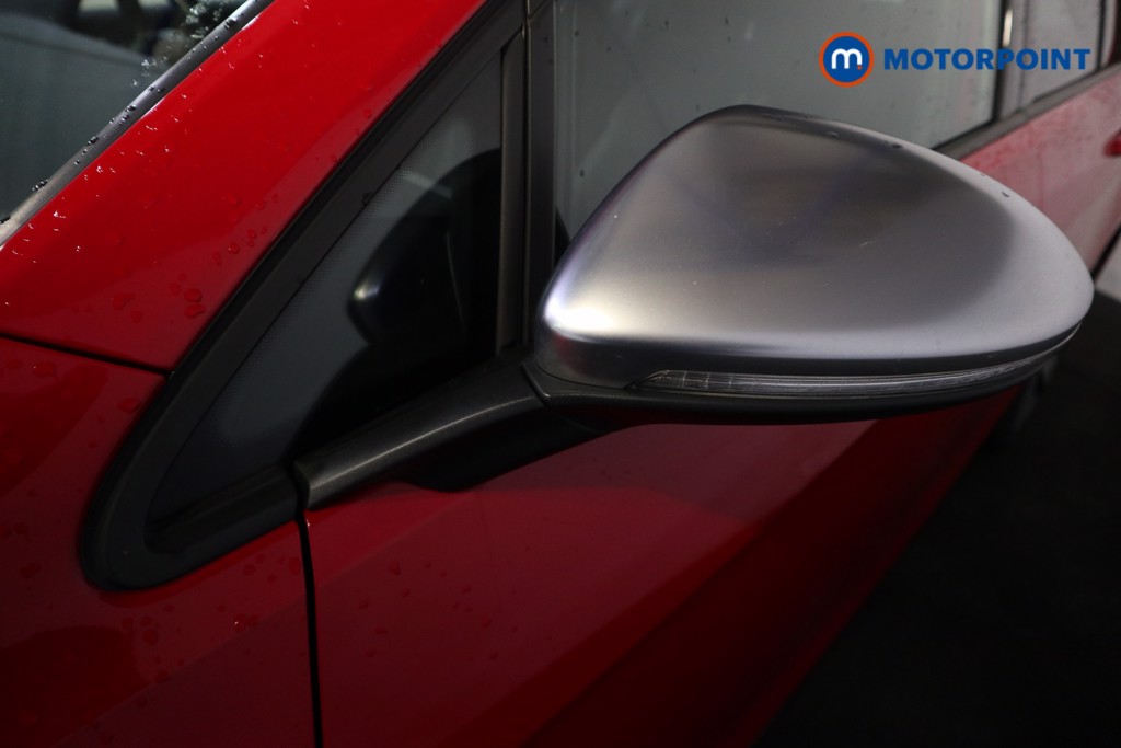 Volkswagen Golf R Automatic Petrol Hatchback - Stock Number (1592585) - 26th supplementary image