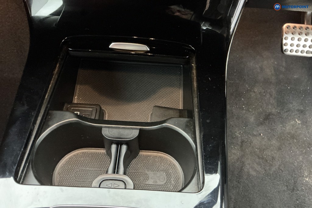 Mercedes-Benz CLA Amg Line Automatic Petrol Coupe - Stock Number (1593443) - 13th supplementary image