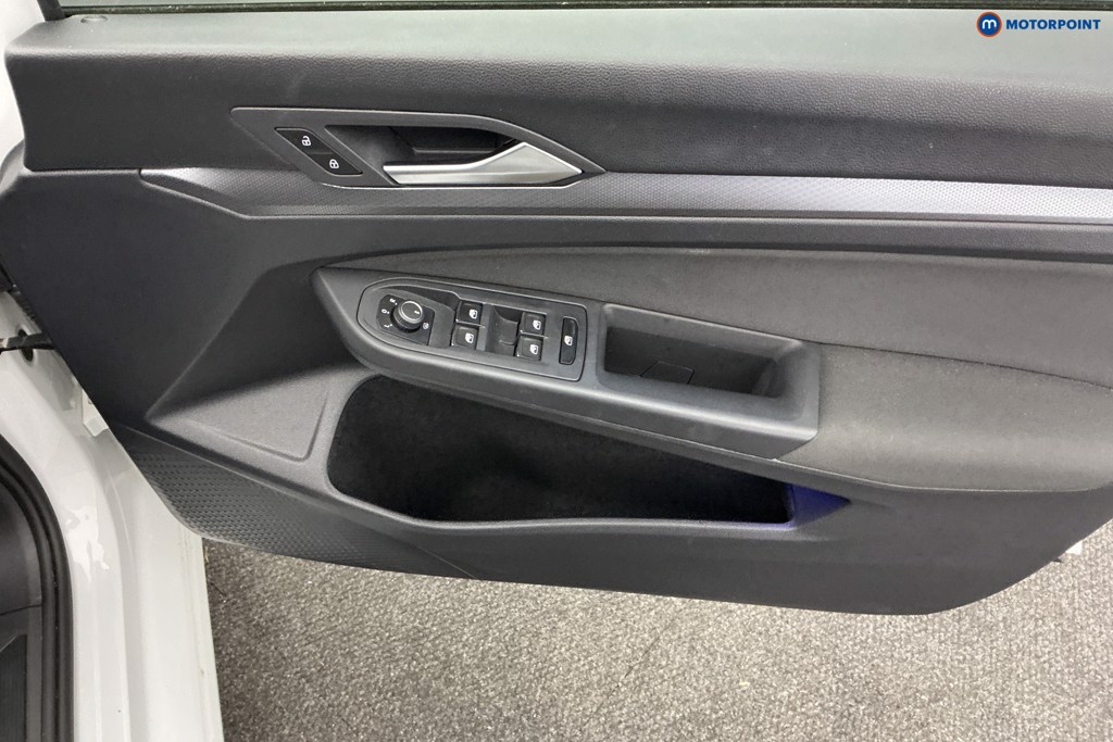Volkswagen Golf Active Automatic Petrol Hatchback - Stock Number (1593990) - 20th supplementary image