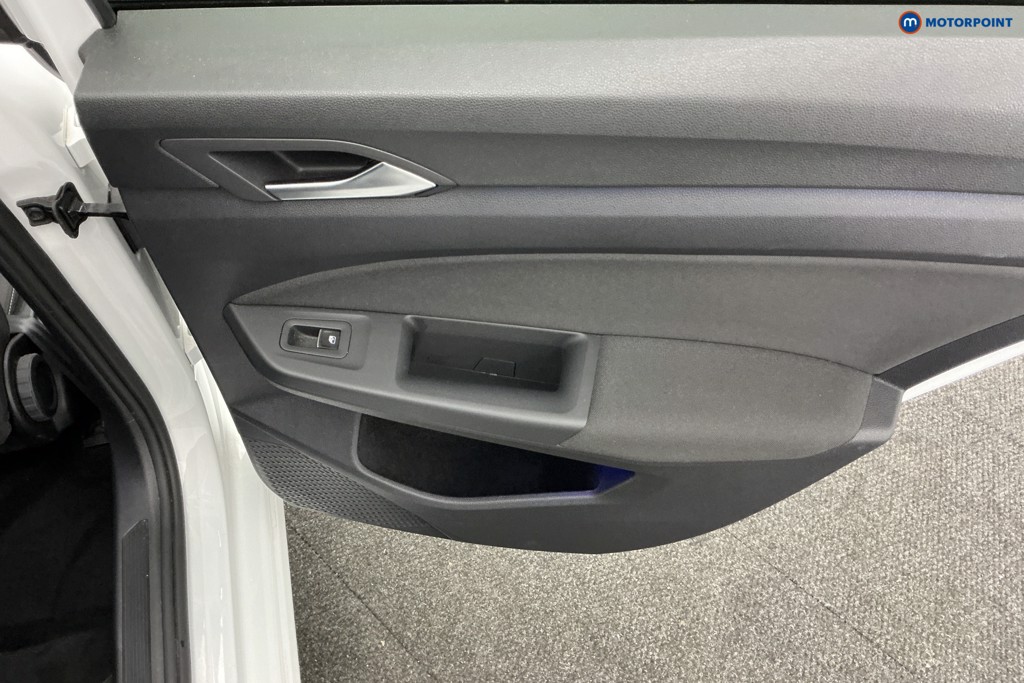 Volkswagen Golf Active Automatic Petrol Hatchback - Stock Number (1593990) - 22nd supplementary image