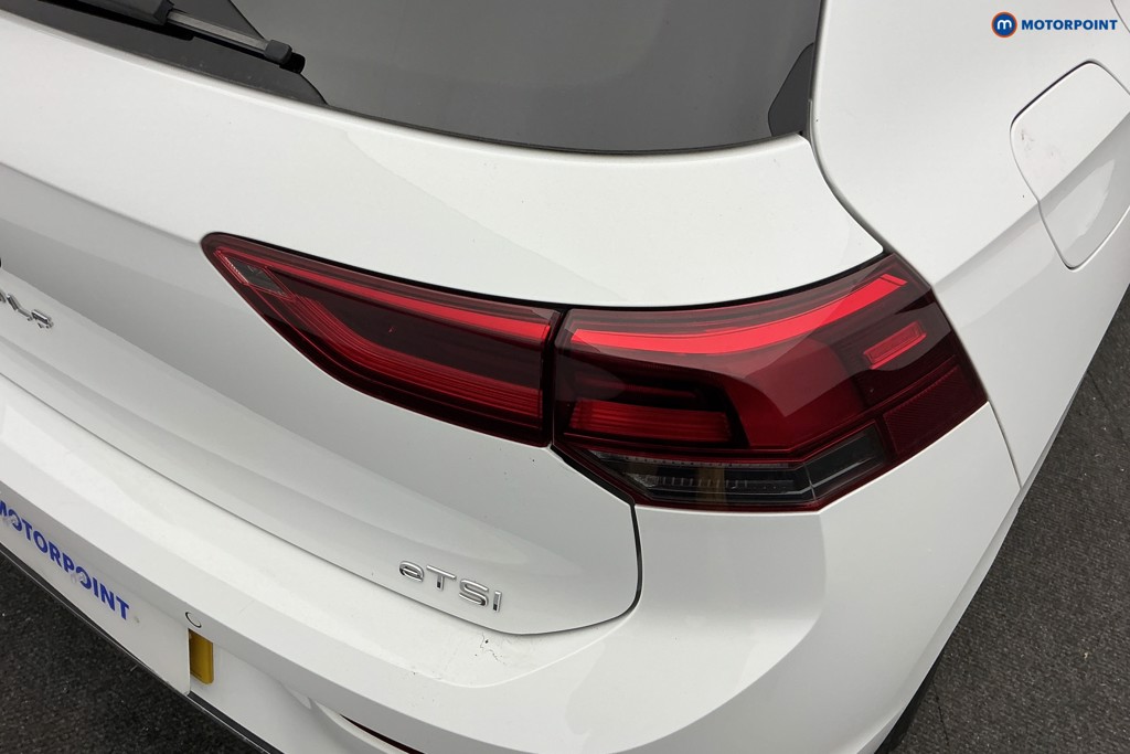 Volkswagen Golf Active Automatic Petrol Hatchback - Stock Number (1593990) - 28th supplementary image