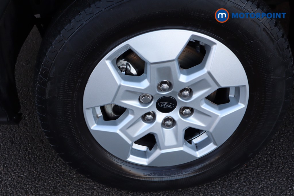 Ford Transit Limited Manual Diesel Medium Roof Van - Stock Number (1594782) - 9th supplementary image