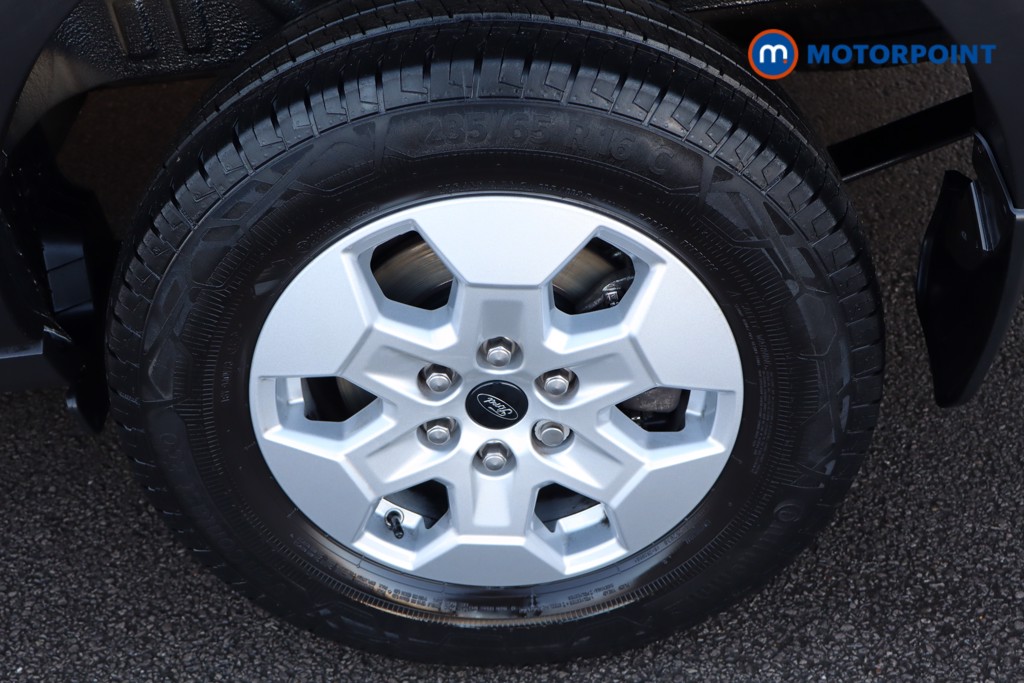 Ford Transit Limited Manual Diesel Medium Roof Van - Stock Number (1594782) - 10th supplementary image