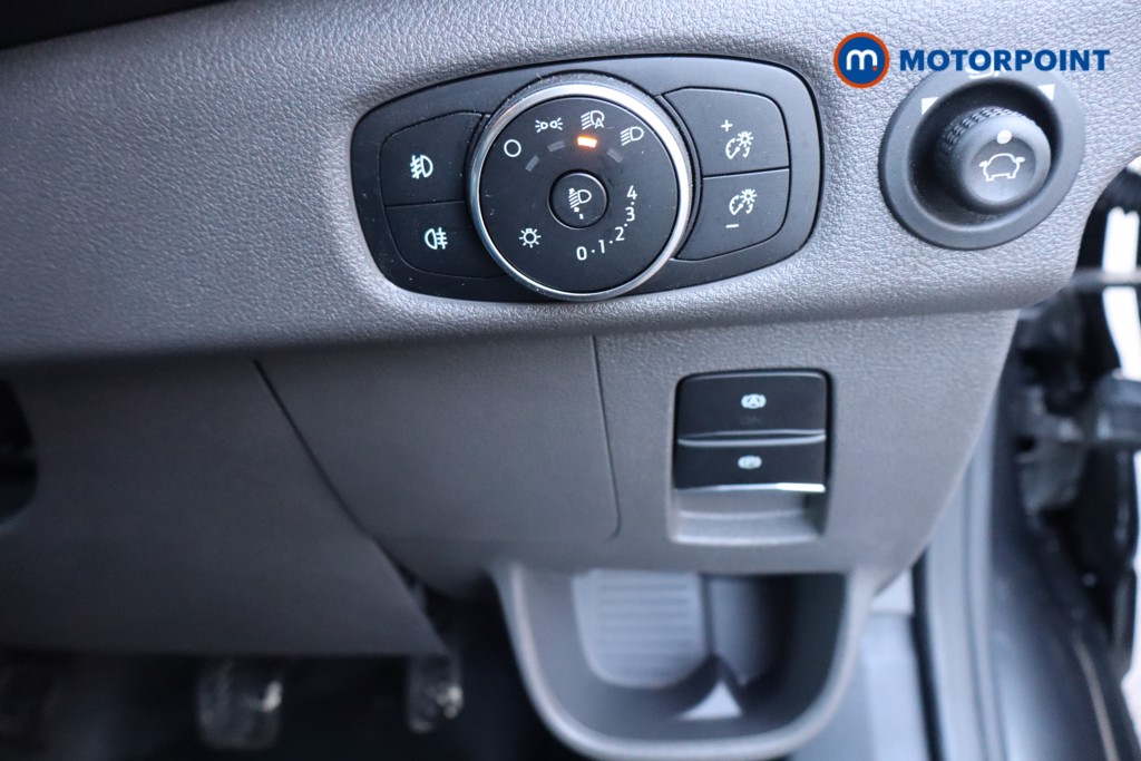 Ford Transit Limited Manual Diesel Medium Roof Van - Stock Number (1594782) - 20th supplementary image