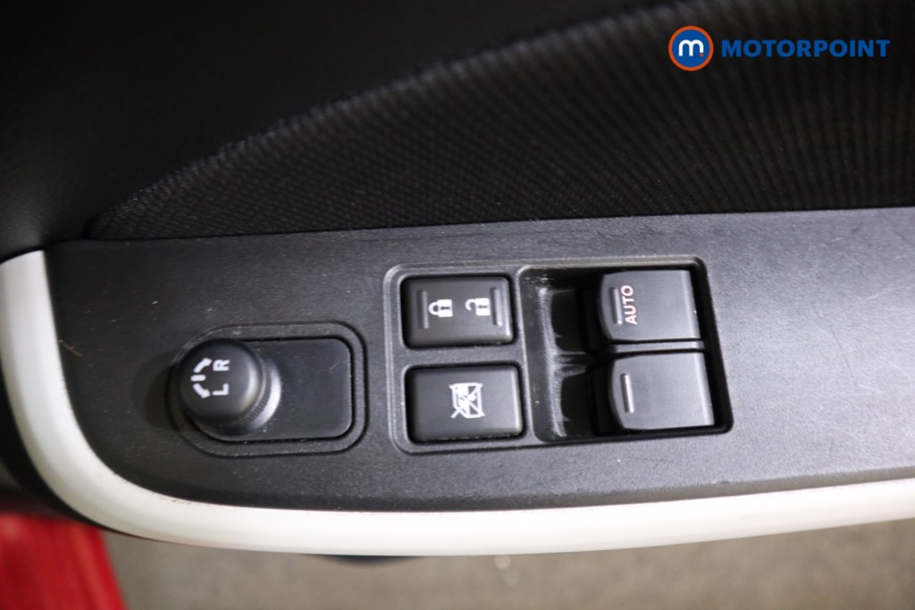 Suzuki Swift Sz-L Manual Petrol Hatchback - Stock Number (1595194) - 9th supplementary image