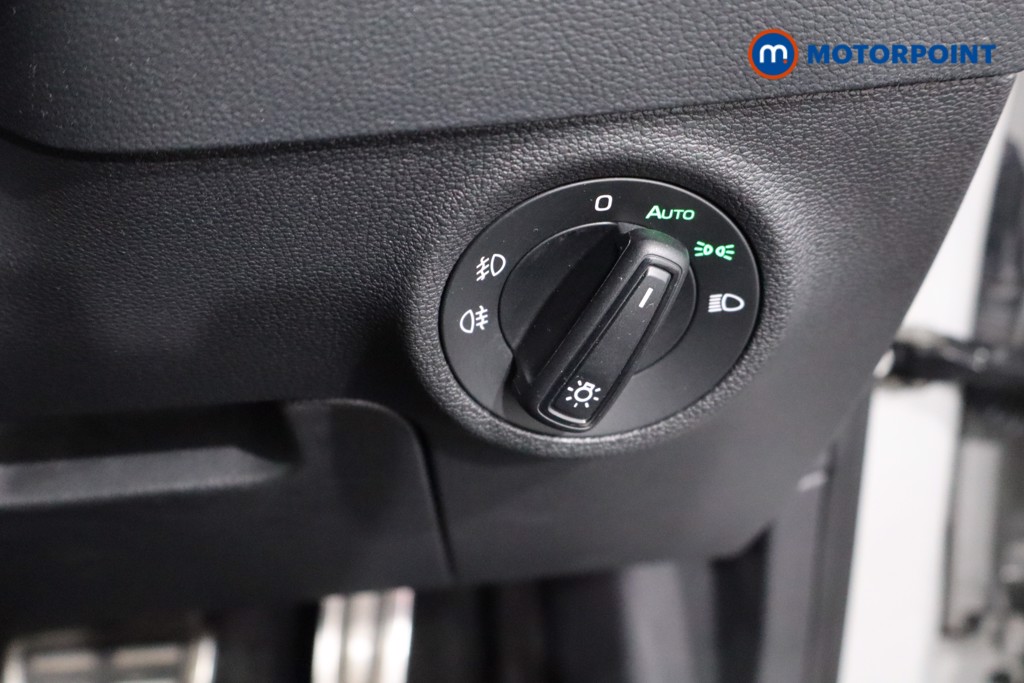 Skoda Karoq Sport Line Automatic Petrol SUV - Stock Number (1595232) - 14th supplementary image