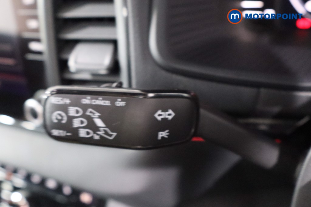 Skoda Karoq Sport Line Automatic Petrol SUV - Stock Number (1595232) - 17th supplementary image