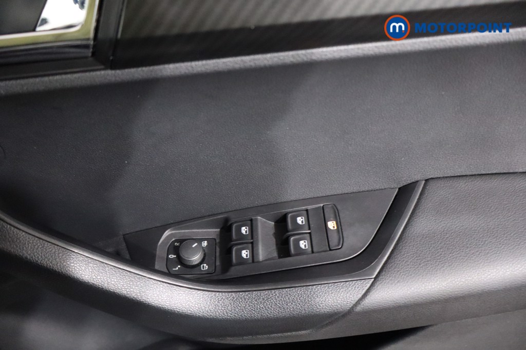 Skoda Karoq Sport Line Automatic Petrol SUV - Stock Number (1595232) - 18th supplementary image