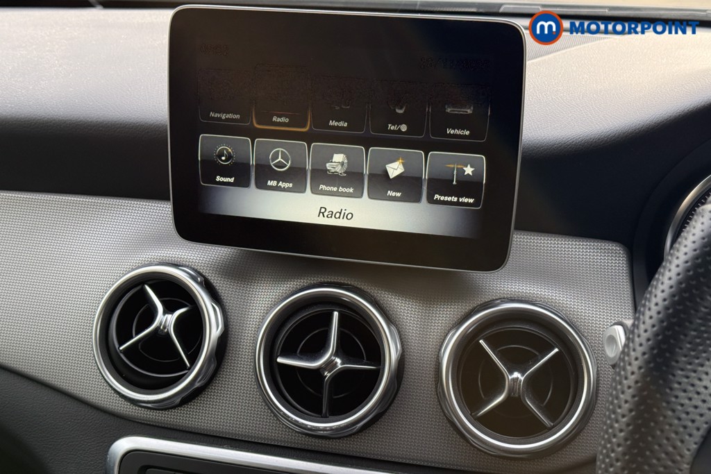 Mercedes-Benz GLA Urban Edition Automatic Petrol SUV - Stock Number (1595507) - 8th supplementary image