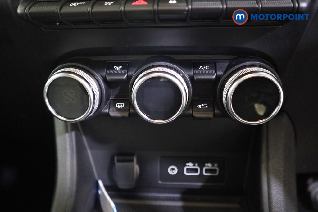 Renault Captur Techno Manual Petrol SUV - Stock Number (1595521) - 4th supplementary image