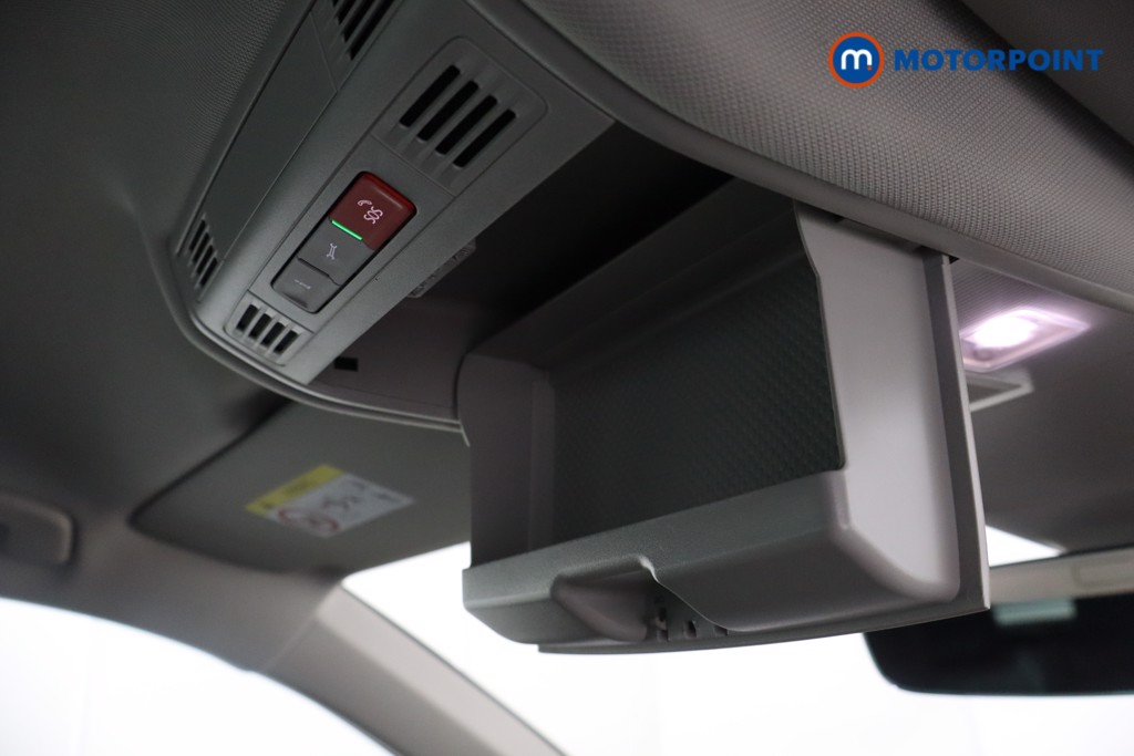 Volkswagen Tiguan Life Manual Petrol SUV - Stock Number (1595891) - 25th supplementary image