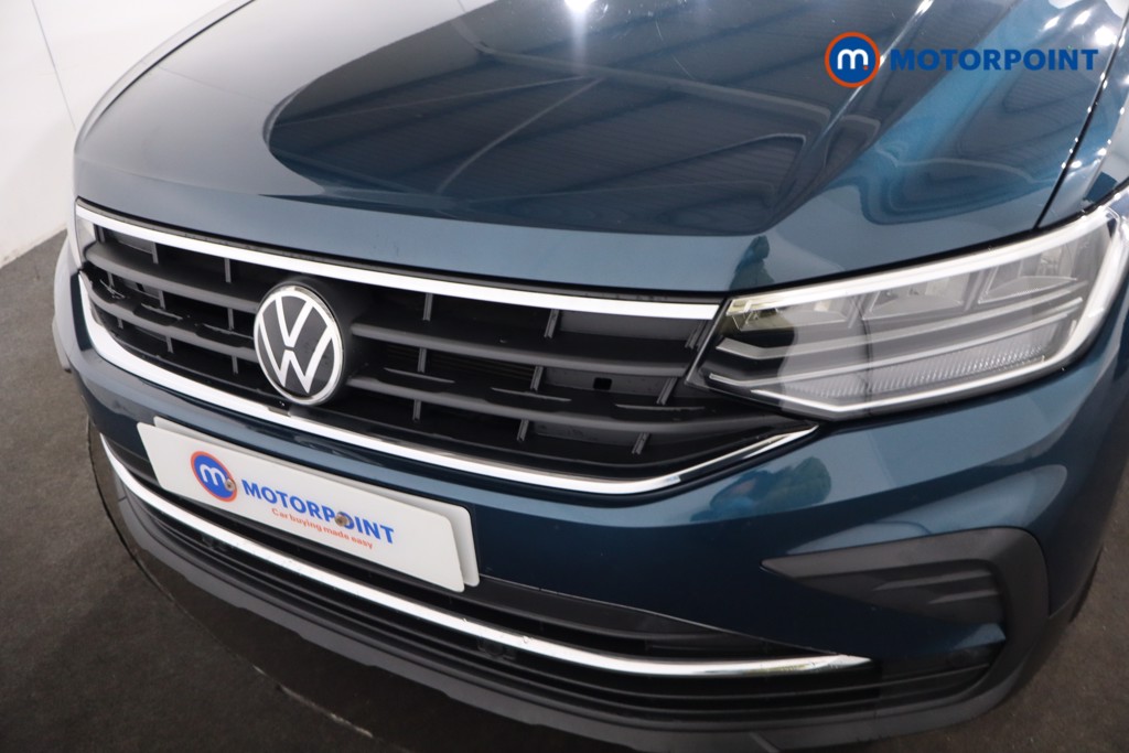 Volkswagen Tiguan Life Manual Petrol SUV - Stock Number (1595891) - 31st supplementary image