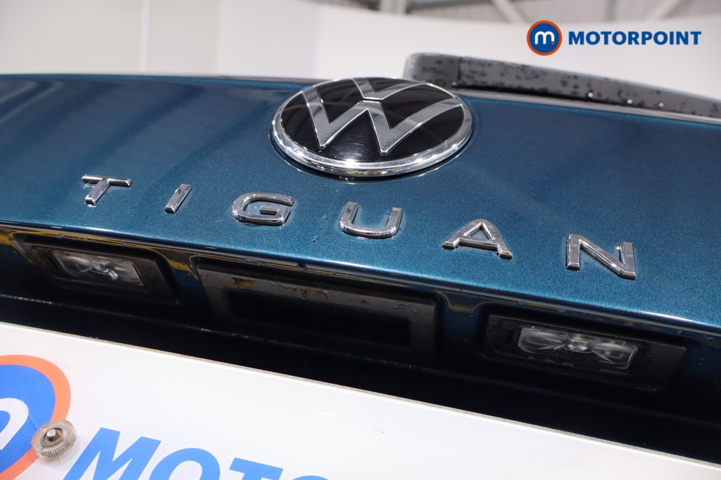 Volkswagen Tiguan Life Manual Petrol SUV - Stock Number (1595891) - 36th supplementary image