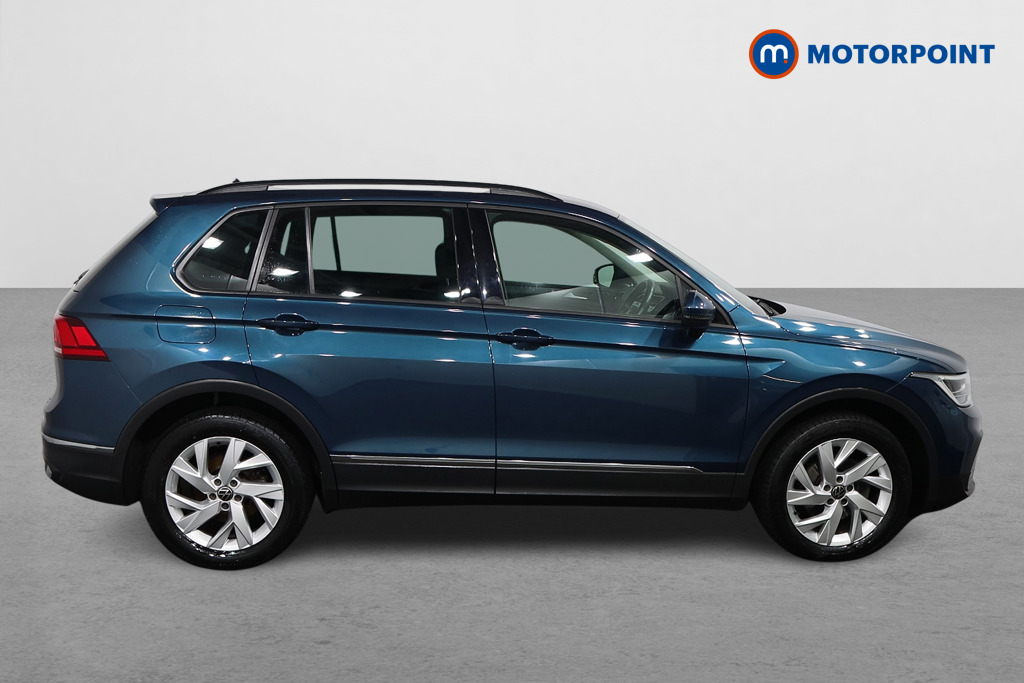 Volkswagen Tiguan Life Manual Petrol SUV - Stock Number (1595891) - Drivers side