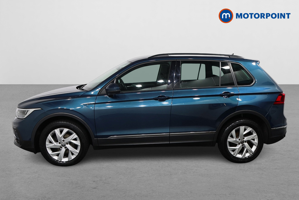 Volkswagen Tiguan Life Manual Petrol SUV - Stock Number (1595891) - Passenger side