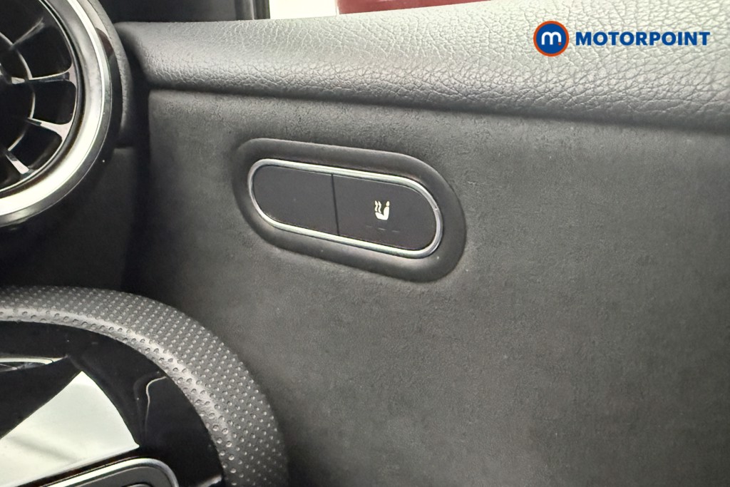 Mercedes-Benz A Class Amg Line Automatic Diesel Saloon - Stock Number (1596381) - 17th supplementary image