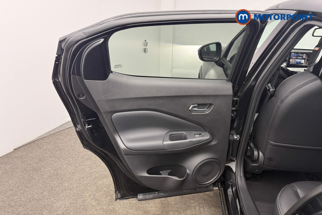 Nissan Juke Tekna Automatic Petrol SUV - Stock Number (1596489) - 7th supplementary image