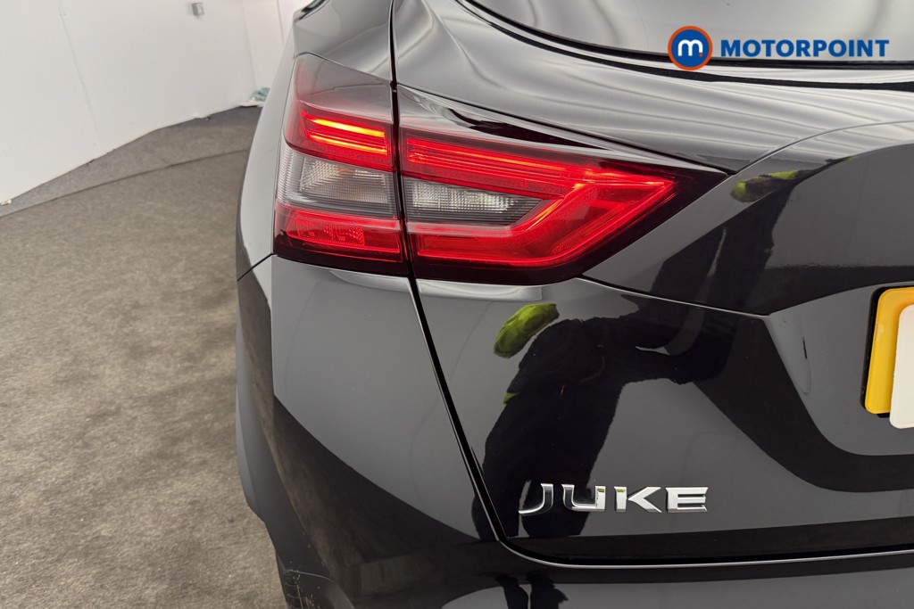 Nissan Juke Tekna Automatic Petrol SUV - Stock Number (1596489) - 9th supplementary image