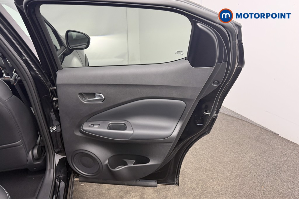 Nissan Juke Tekna Automatic Petrol SUV - Stock Number (1596489) - 15th supplementary image