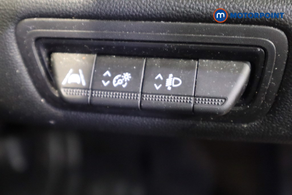 Renault Captur Techno Automatic Petrol-Electric Hybrid SUV - Stock Number (1596518) - 16th supplementary image