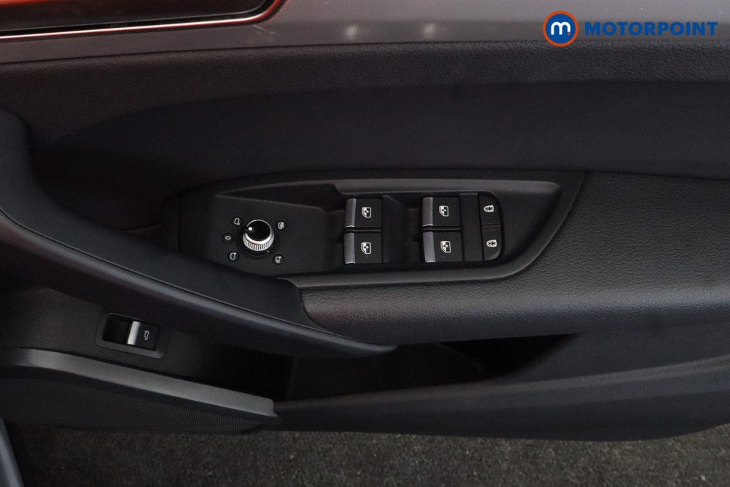 Audi Q5 Sport Automatic Petrol SUV - Stock Number (1596640) - 11th supplementary image