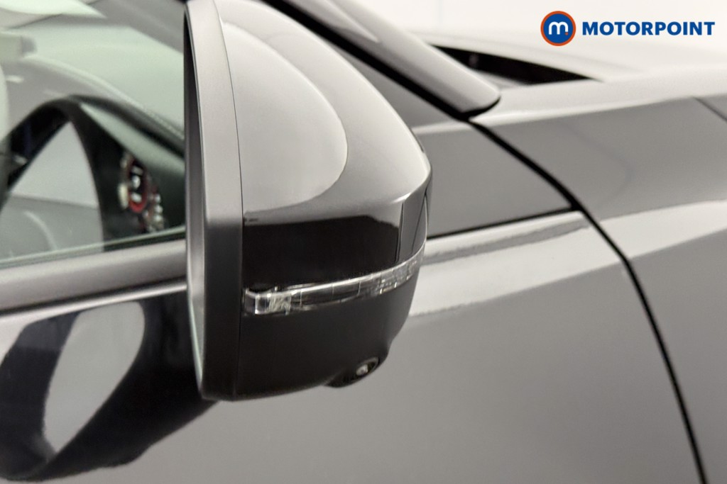 Nissan Juke Tekna Automatic Petrol SUV - Stock Number (1596659) - 17th supplementary image