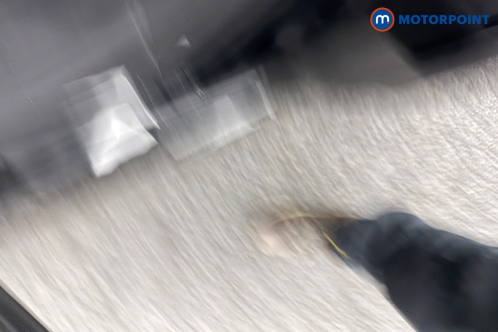 Nissan Juke Tekna Automatic Petrol SUV - Stock Number (1596659) - 23rd supplementary image