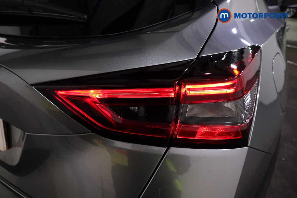 Nissan Juke Tekna Automatic Petrol SUV - Stock Number (1596677) - 19th supplementary image