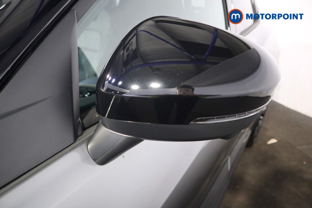 Nissan Juke Tekna Automatic Petrol SUV - Stock Number (1596677) - 22nd supplementary image