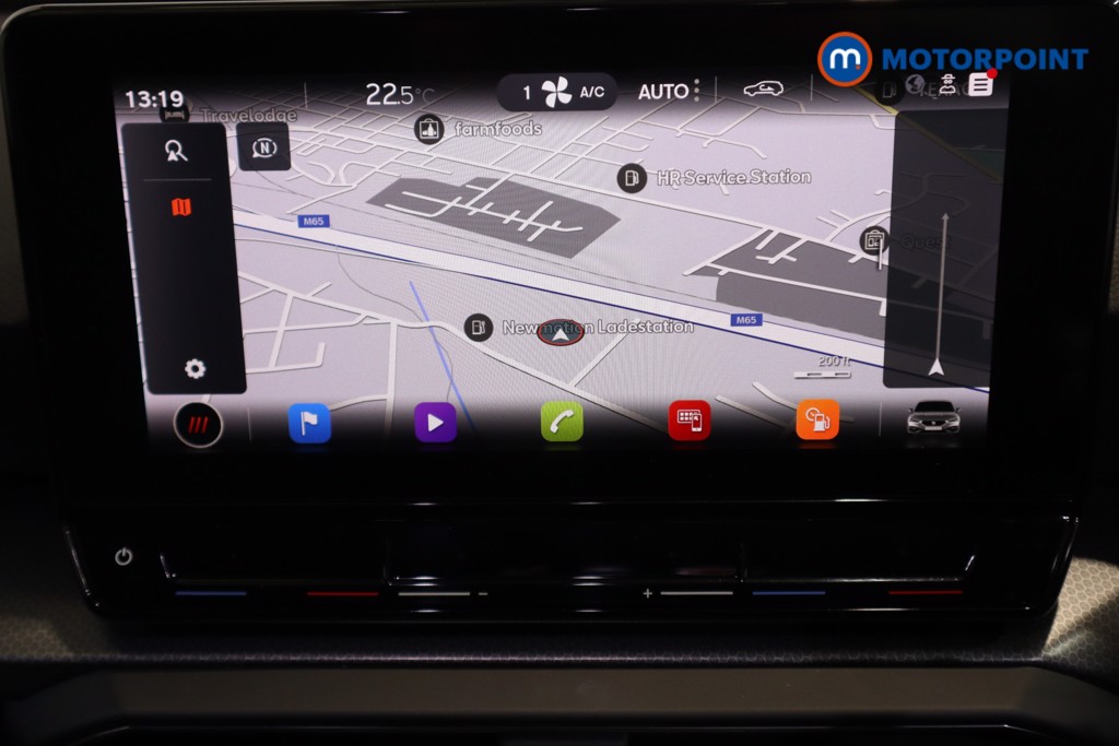 Seat Leon Se Dynamic Manual Petrol Hatchback - Stock Number (1596739) - 2nd supplementary image