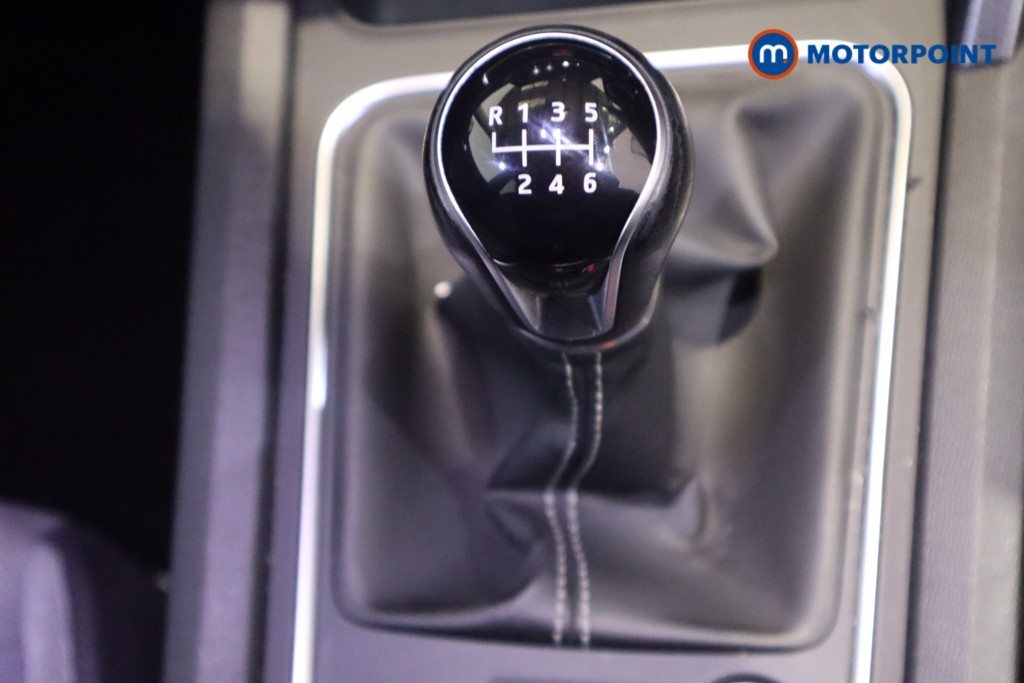 Seat Leon Se Dynamic Manual Petrol Hatchback - Stock Number (1596739) - 5th supplementary image