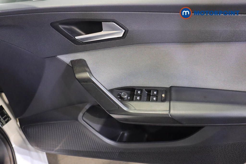 Seat Leon Se Dynamic Manual Petrol Hatchback - Stock Number (1596739) - 13th supplementary image