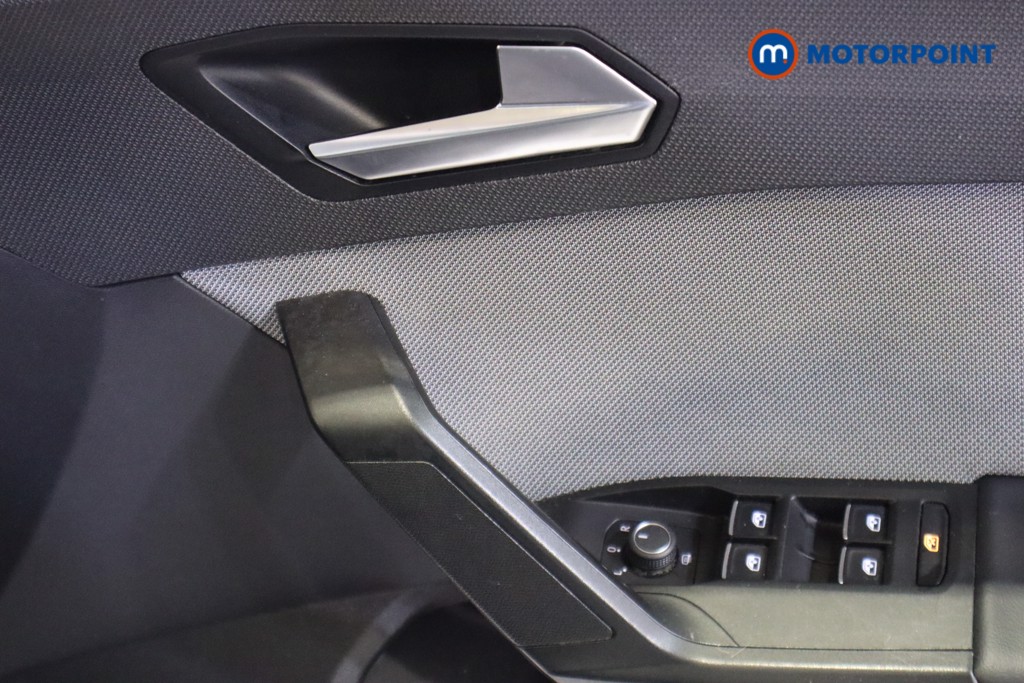 Seat Leon Se Dynamic Manual Petrol Hatchback - Stock Number (1596739) - 14th supplementary image