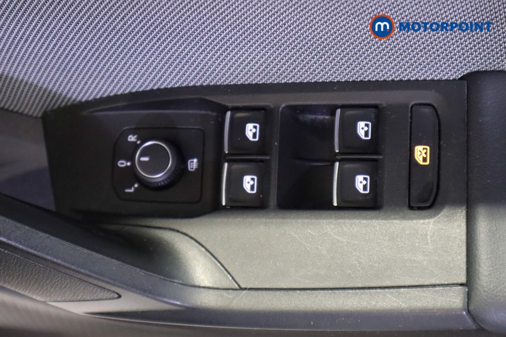 Seat Leon Se Dynamic Manual Petrol Hatchback - Stock Number (1596739) - 15th supplementary image