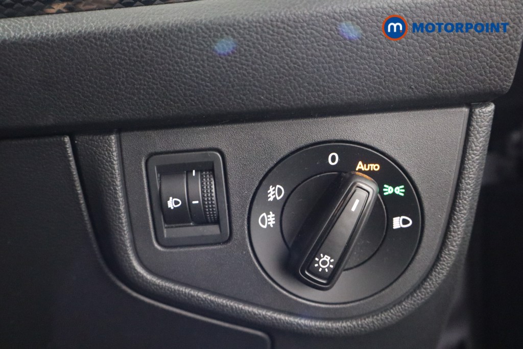 Volkswagen Taigo Life Manual Petrol SUV - Stock Number (1597102) - 7th supplementary image