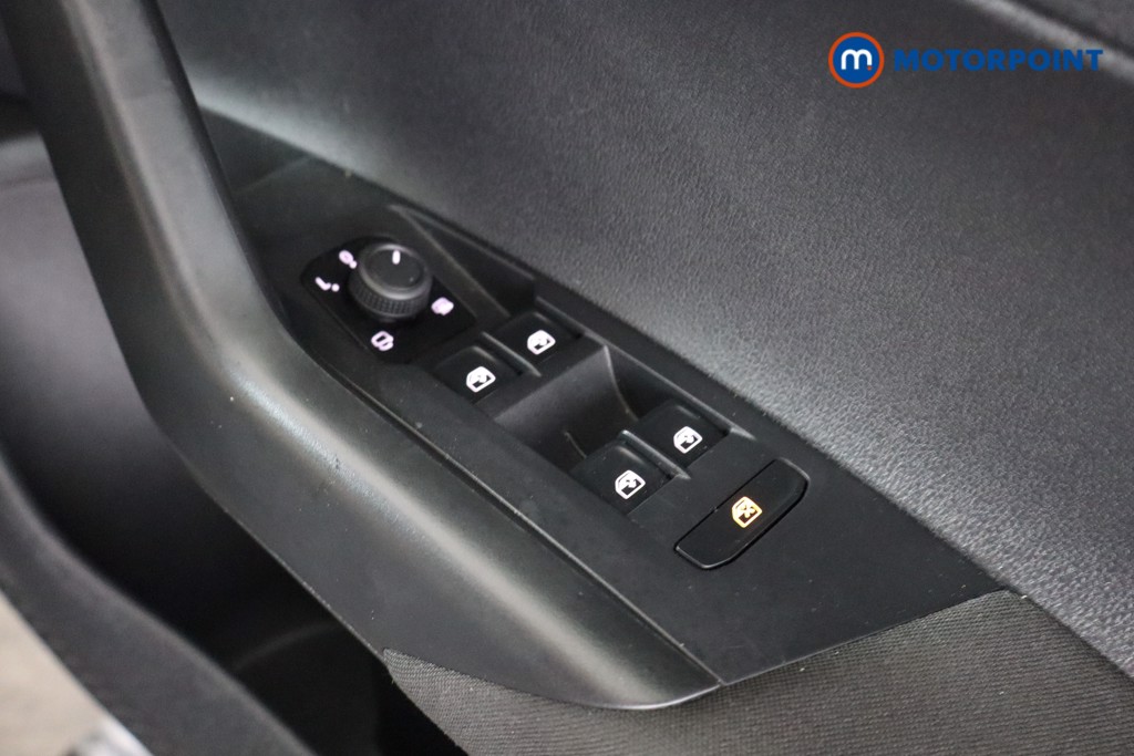 Volkswagen Taigo Life Manual Petrol SUV - Stock Number (1597102) - 8th supplementary image