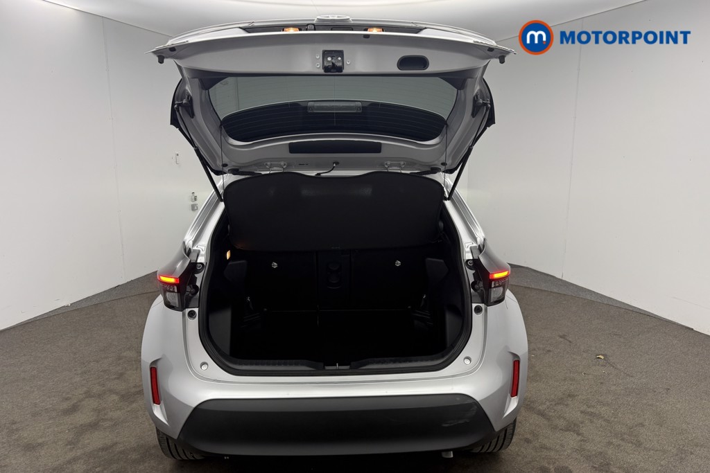 Toyota Yaris Cross Design Automatic Petrol-Electric Hybrid Estate - Stock Number (1597389) - 12th supplementary image