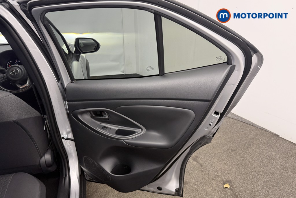 Toyota Yaris Cross Design Automatic Petrol-Electric Hybrid Estate - Stock Number (1597389) - 15th supplementary image