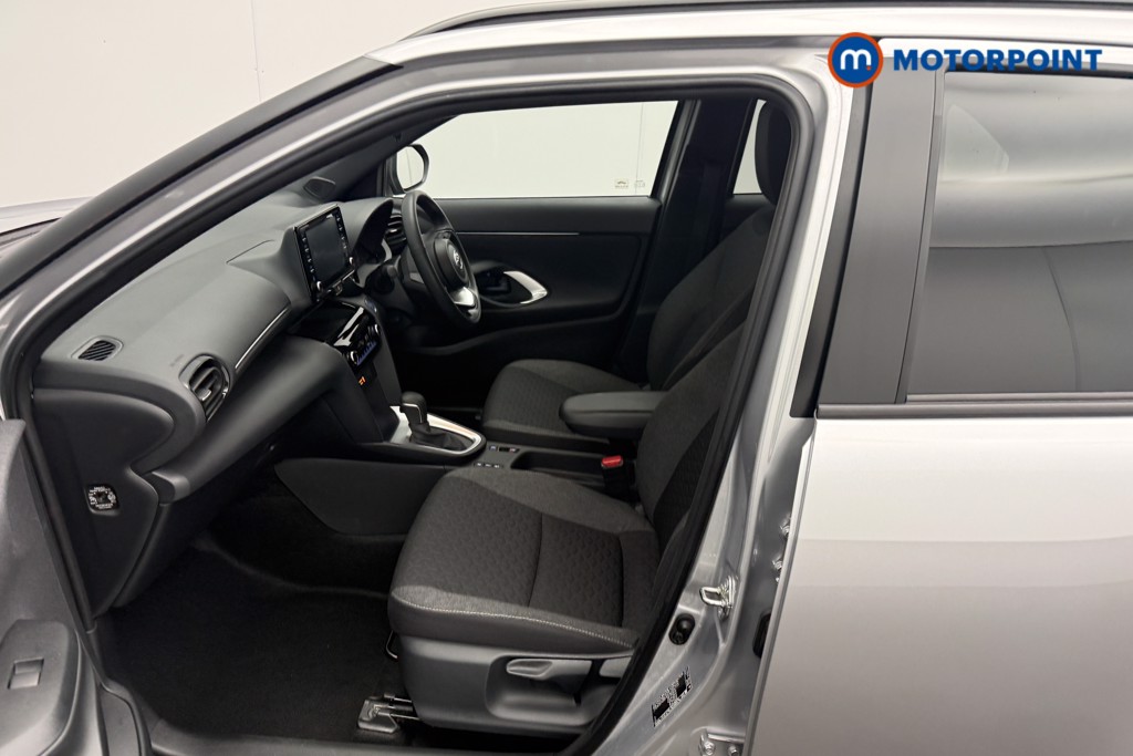 Toyota Yaris Cross Design Automatic Petrol-Electric Hybrid Estate - Stock Number (1597389) - 1st supplementary image