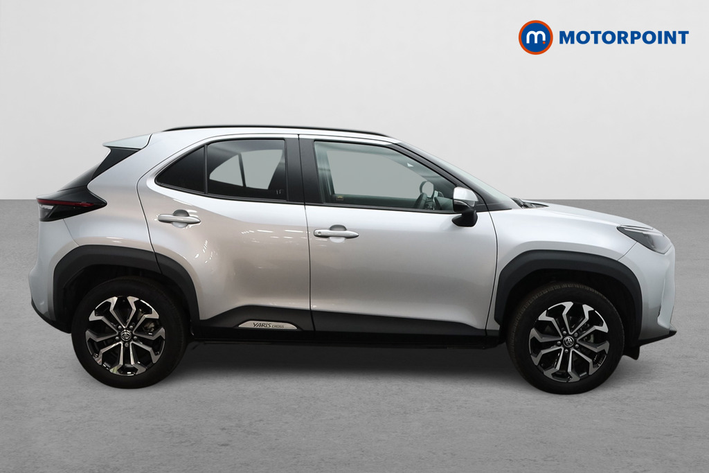 Toyota Yaris Cross Design Automatic Petrol-Electric Hybrid Estate - Stock Number (1597389) - Drivers side