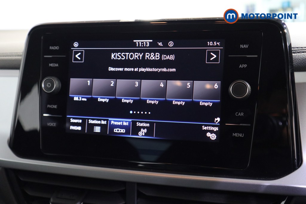 Volkswagen T-Roc Life Manual Petrol SUV - Stock Number (1597743) - 2nd supplementary image