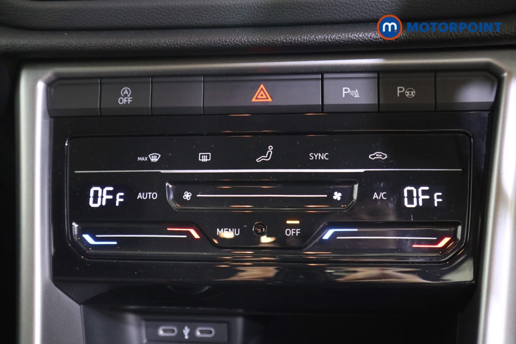 Volkswagen T-Roc Life Manual Petrol SUV - Stock Number (1597743) - 7th supplementary image