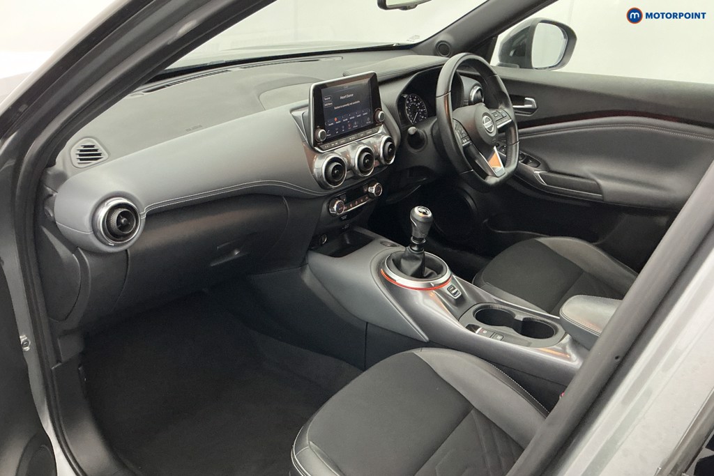 Nissan Juke Tekna Manual Petrol SUV - Stock Number (1598130) - 8th supplementary image