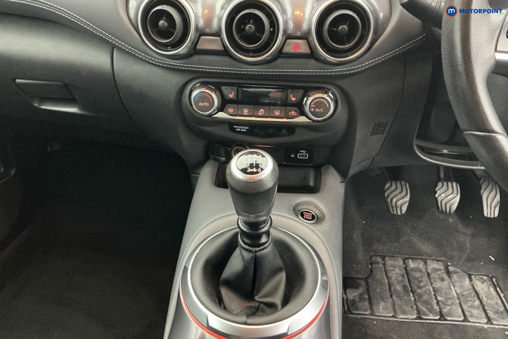 Nissan Juke Tekna Manual Petrol SUV - Stock Number (1598130) - 16th supplementary image